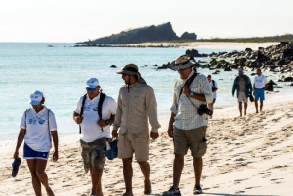 Marine World Heritage managers tour Cerro Brujo. 